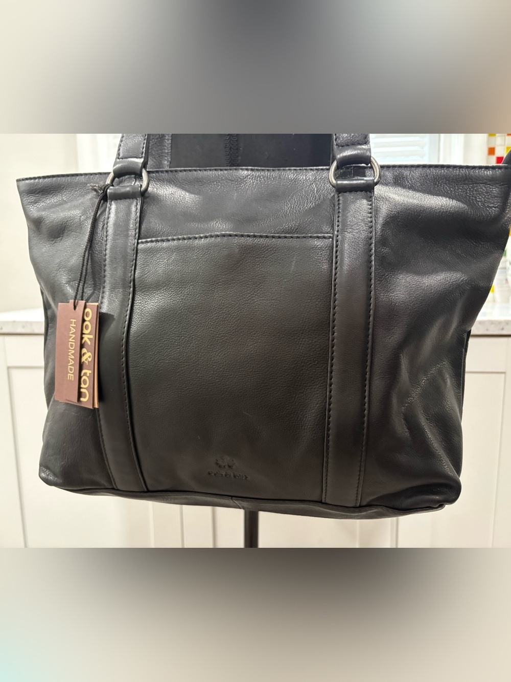 NWT Oak & Tan Black Leather Handbag